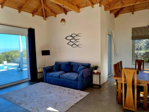 Gallery image of VillaSleeps10-Garden-FreeParking-Pool-Ac in Gaios