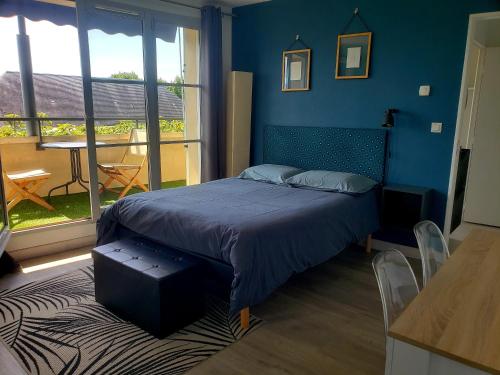 LE VINCI Studio tout confort proche centre ville avec terrasse et parking