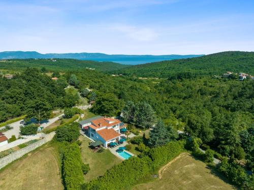 Grosse Luxus-Villa fur 12 Personen mit Pool, Jachuzzi und Meeresnähe