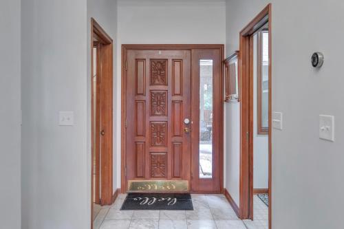 Φωτογραφία από το άλμπουμ του 151Escape - 5-Star Group Fun! Game Room/Bar/Deck/4kTVs σε Nellysford