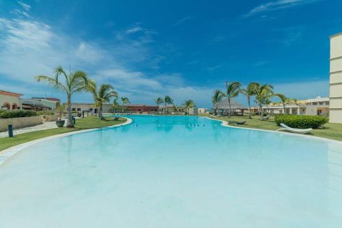 Bazén v ubytování Toquilla Suites - Apartment in Cap Cana, Punta Cana nebo v jeho okolí