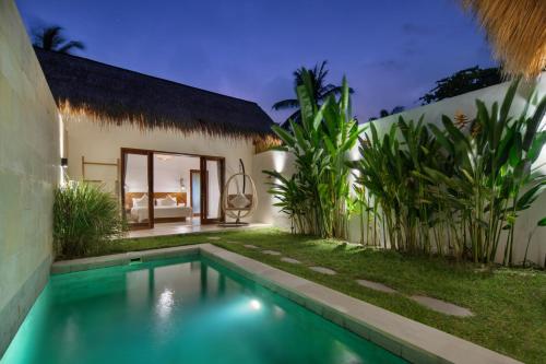 Bazén v ubytování Palm Merah Villas - Private pool nebo v jeho okolí
