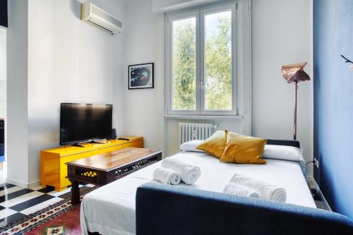 JOIVY Stylish flat in Porta Genova