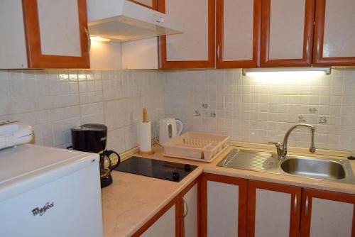 Quiet Haven*** Rijeka Center: Cozy & Spacious, King XL Bed, Pomerio 23