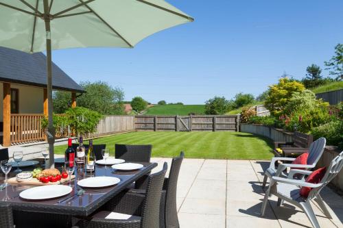 Holywell House 4 Guests – Photos 2