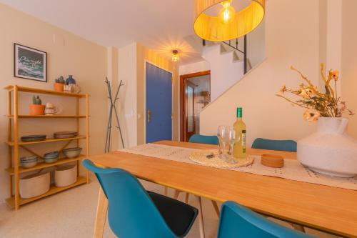1a linea playa, balcon & piscina