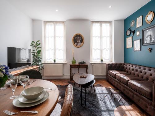 Bohemian Bakoua & Chesterfield Cottage, hyper-centreにあるテレビまたはエンターテインメントセンター