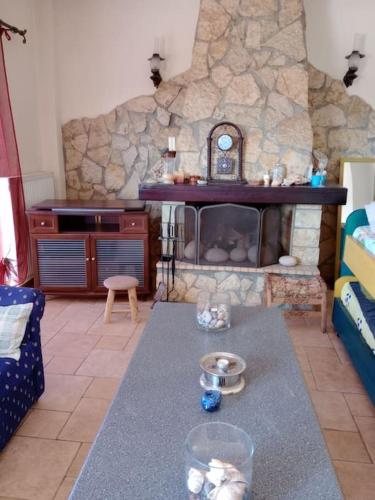Gallery image of Κορινθιακός in Korinthos