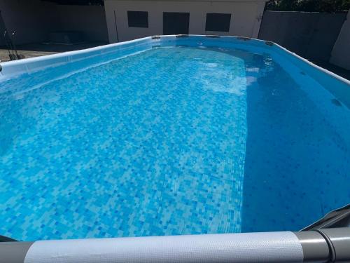 Πισίνα στο ή κοντά στο Apartman Žanić Ogulin with pool and jacuzzy