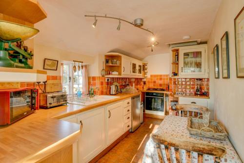 Blueberry Cottage, Old Cleeve – Photos 5