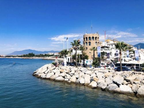 luxury apartment puerto banus