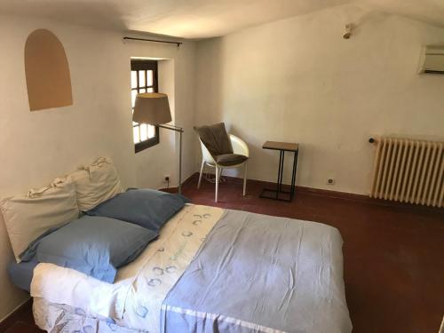 Postel nebo postele na pokoji v ubytování Mas 18ème Oliveraie