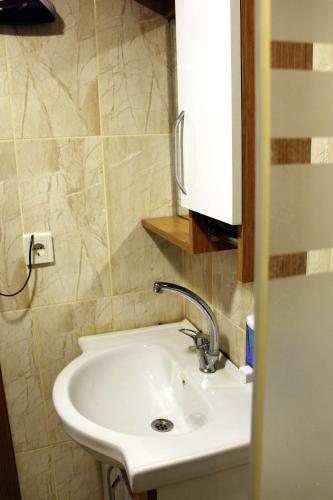 Ένα μπάνιο στο biglife hotel