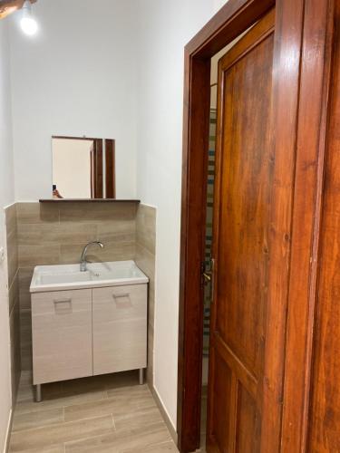 Ванная комната в Il Rifugio della Grotta S.Ninfa