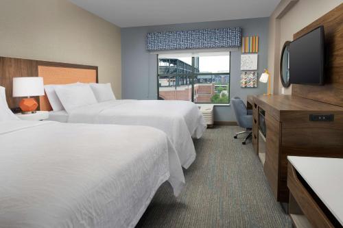 Hampton Inn Baltimore-Downtown-Convention Center Image