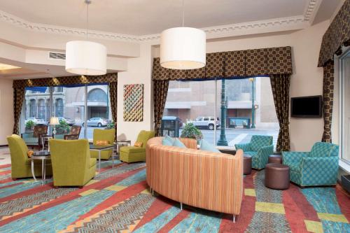 Hampton Inn Indianapolis Downtown Across from Circle Centre Image