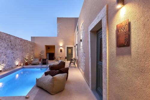 Бассейн в Vin Dimora Suites или поблизости