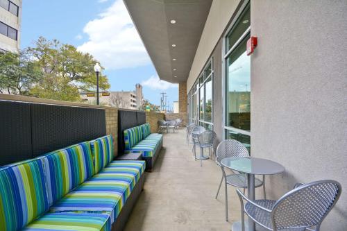 Home2 Suites by Hilton Dallas Downtown at Baylor Scott & White Image