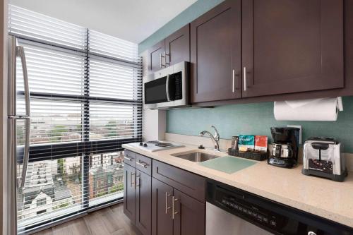 Homewood Suites by Hilton Washington DC Convention Center Image