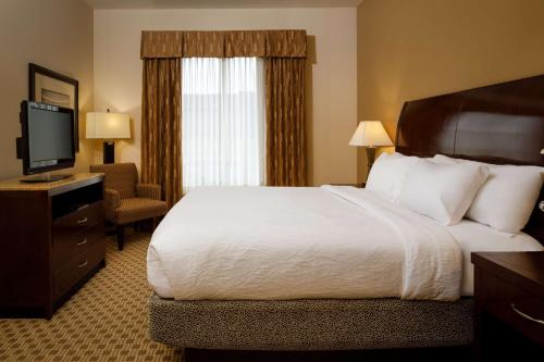 Hilton Garden Inn Cincinnati Blue Ash Image