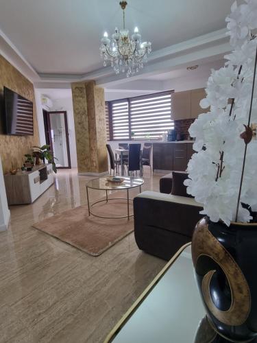 Gallery image of Ella Luxury Apartament Piscina & Parcare in Năvodari