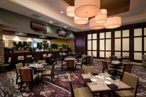 Embassy Suites by Hilton Denver Downtown Convention Center Image