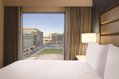 Homewood Suites by Hilton Washington DC Capitol-Navy Yard Image