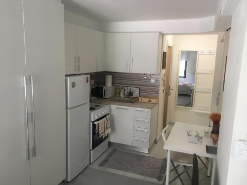Studio apartment by the sea