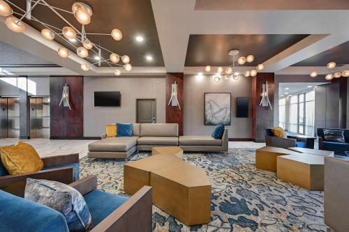 DoubleTree by Hilton Denver International Airport, CO Image