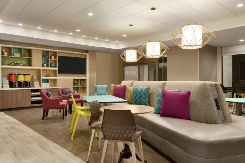 Home2 Suites By Hilton Florence Cincinnati Airport South Image