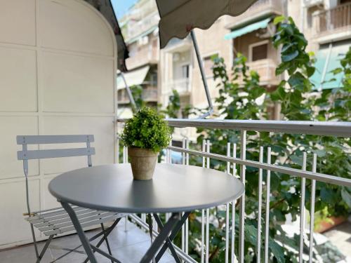 near Acropolis new 2 bedrooms apt in Koukaki