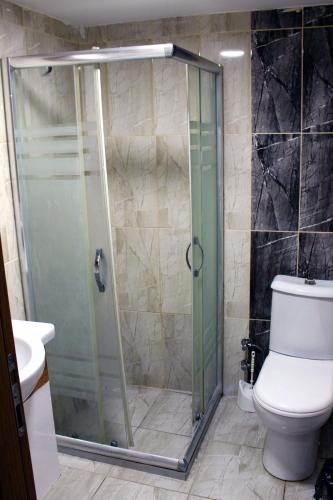 Ένα μπάνιο στο biglife hotel