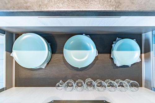 Φωτογραφία από το άλμπουμ του Beautiful bright 2-room apartment with balcony and parking σε Venissieux