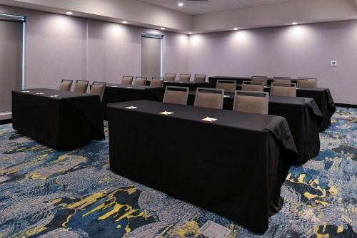 Der Geschäftsbereich oder Konferenzraum in der Unterkunft Hampton Inn Cedar Falls Downtown, Ia