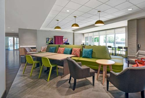 Home2 Suites by Hilton Atlanta Airport North Image