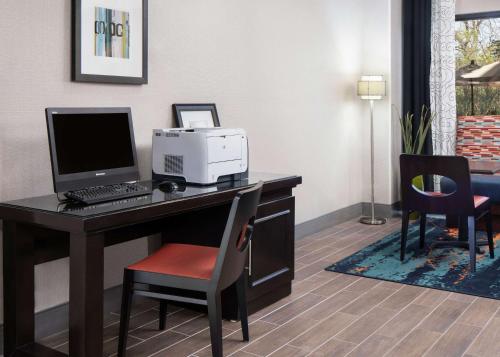 Hampton Inn Austin North Image
