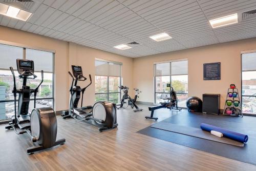 Γυμναστήριο ή/και όργανα γυμναστικής στο Hampton Inn Salem, Ma