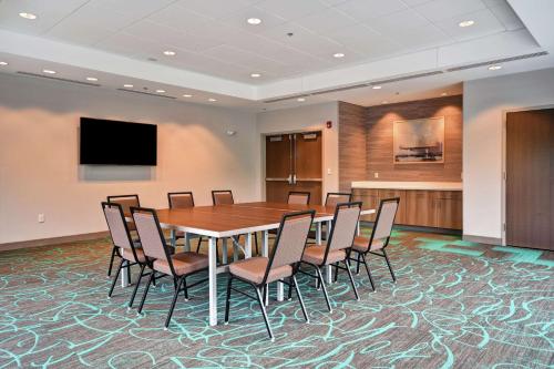 TV/Unterhaltungsangebot in der Unterkunft Home2 Suites By Hilton Walpole Foxborough