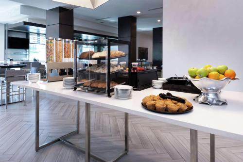 Jídlo v hotelu nebo okolí