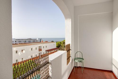 Renovated Oasis Ocean View 1BD Wi-Fi Beach 3 min
