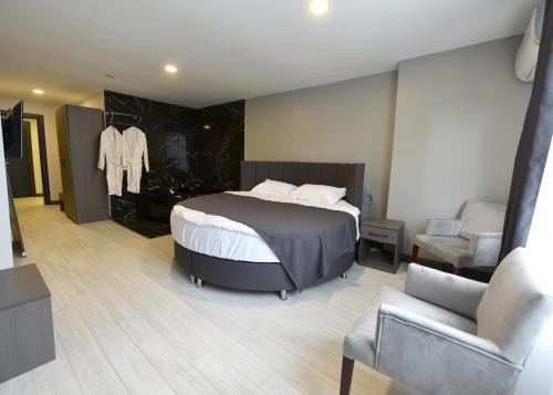 Sahil Hotel Pendikにあるベッド