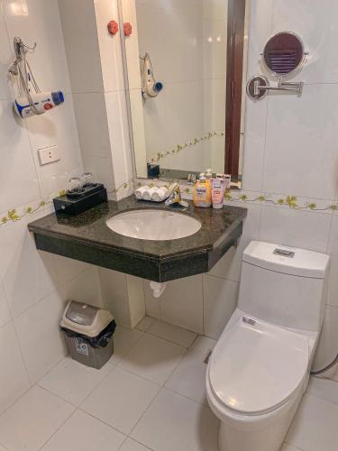 A25 Hotel - 61 Lương Ngọc Quyếnにあるバスルーム