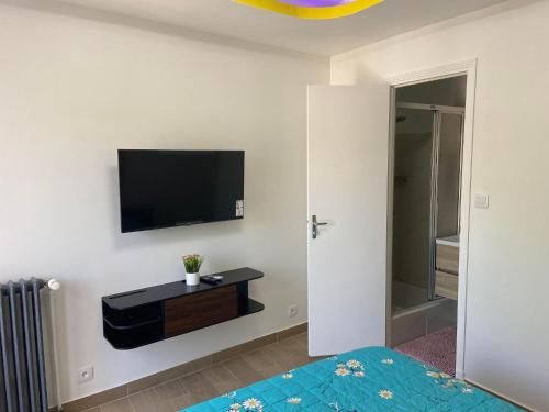 Chambre n°7 (1-2pers) + Balcon – Photos 4