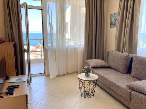 Gallery image of Apolon Complex in Sozopol