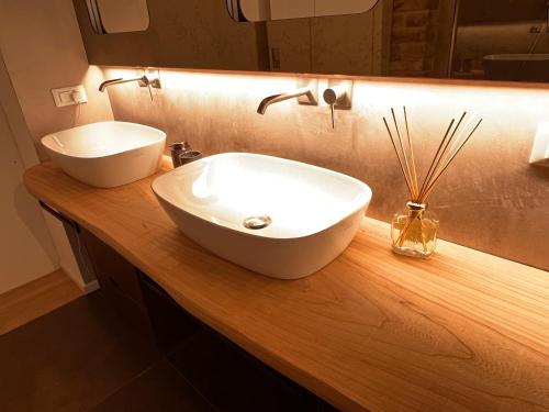 Venice Luxury Suite - Private Jacuzzi and Design photo 24
