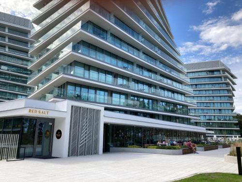 Tòa nhà nơi căn hộ tọa lạc