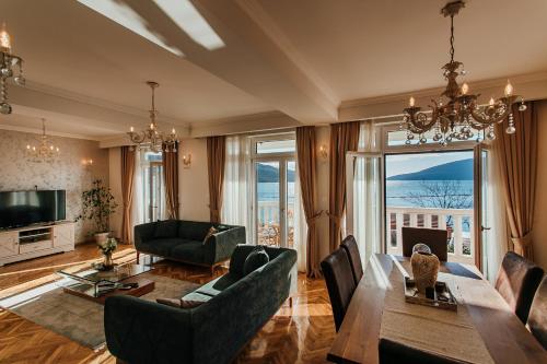 SunnyCoastVilla