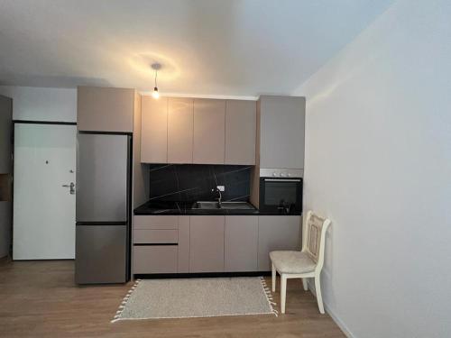 Bujar's Apartament - Image 2