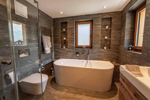 Sonnhalde II - Luxury Chalet photo 3