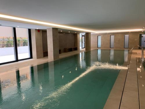 Gallery image of Brand New Luxury 1 Bed 2 Bath Apartment - SPA & Pool in Gibraltar
